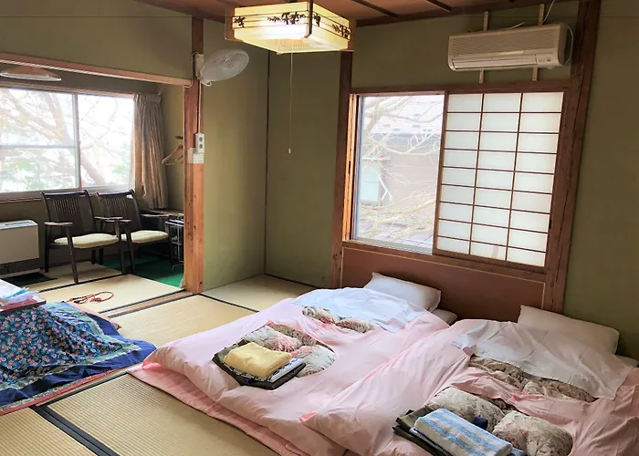 Uotoshi Ryokan Yamanouchi 