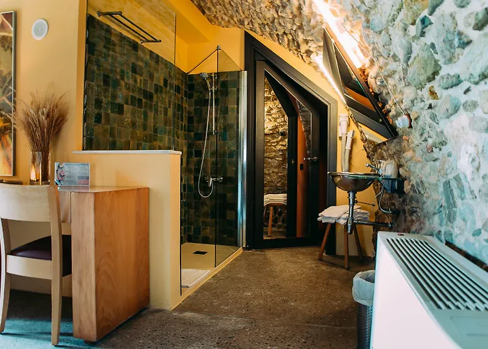 Hotel Arcs De Monells - Adults Only