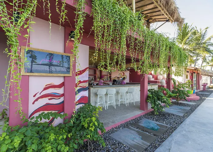 Pinkcoco Gili Air - Constant Surprises & For Cool Adults Only Hotel