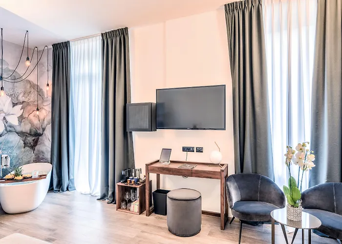 La Spezia By The First - Luxury Rooms & Suites