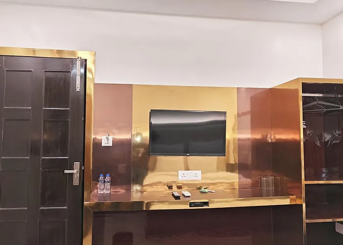 Hotel Apple Villa - New Delhi