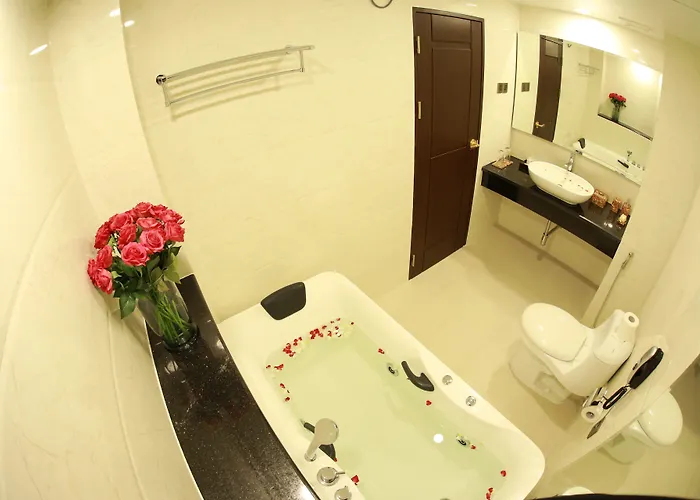 Rose Palace Hotel Yangon
