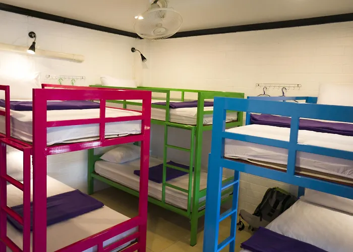 Summer Guesthouse And Hostel เกาะเต่า