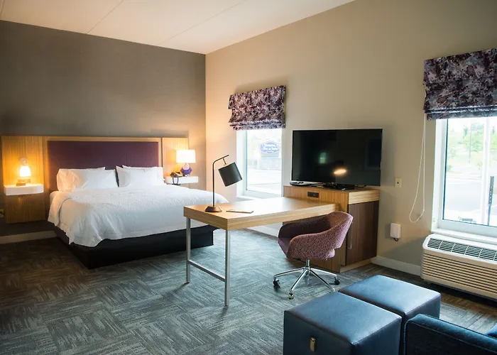 Hampton Inn & Suites Warrington Horsham