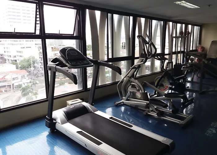 Malate Bayview Mansion City View Manila