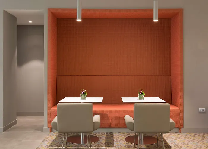 Hampton By Hilton Rome East Otel