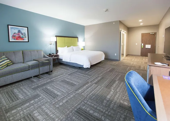 Hampton Inn & Suites Stroud