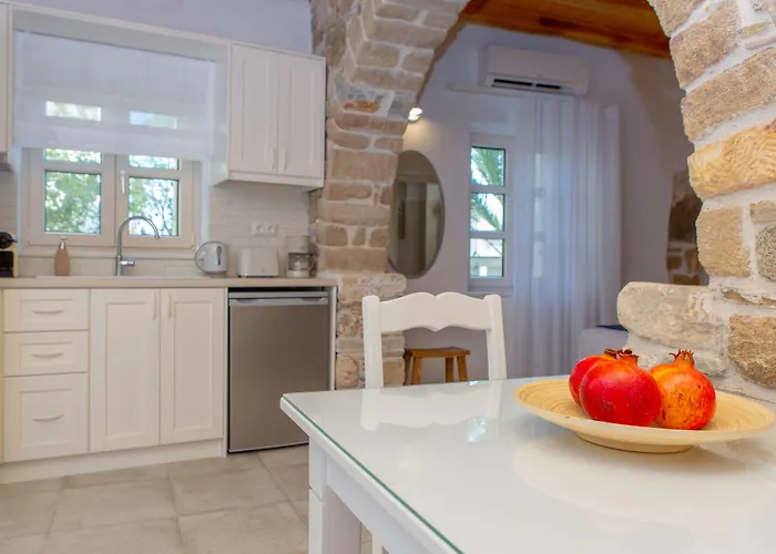 Castle Mansions Aparthotel Naxos City