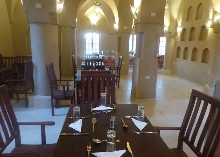 Embrace Hotel Louxor