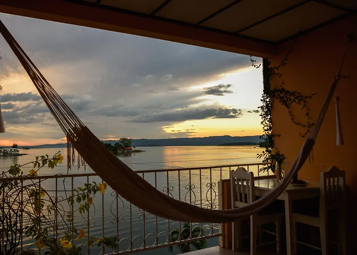 Hotel Santana Flores