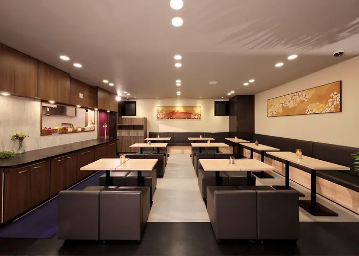 Shinsaibashi-Higashi Crystal Hotel Osaka
