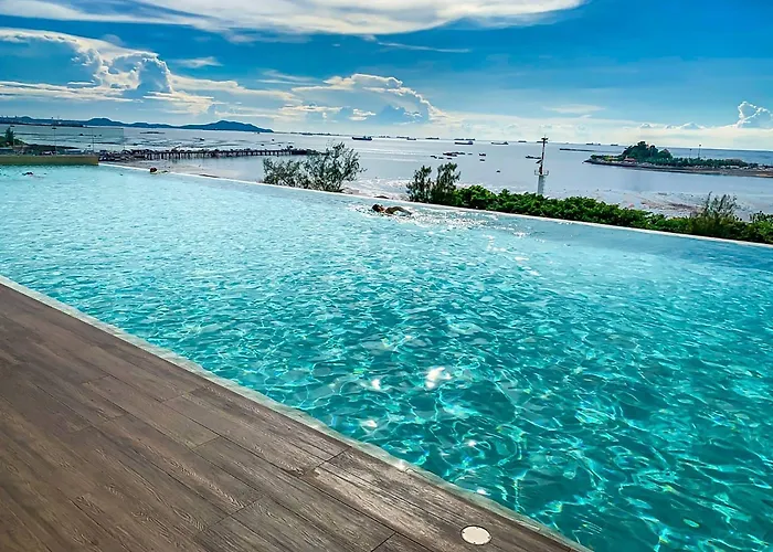 Oakwood Hotel & Residence Sri Racha Si Racha