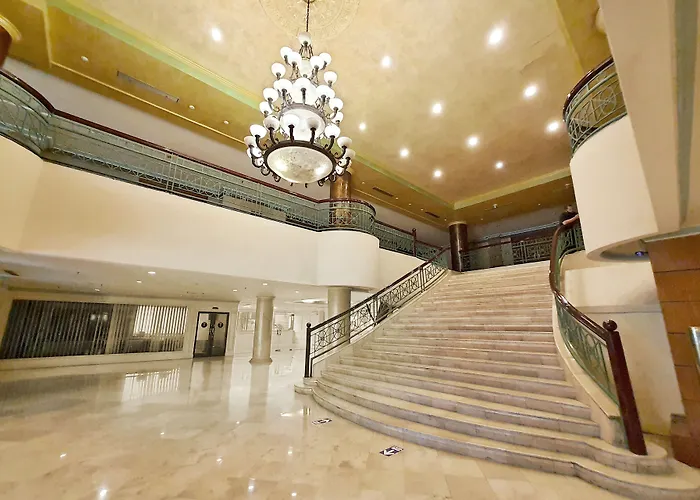 Tunjungan Hotel Surabaya