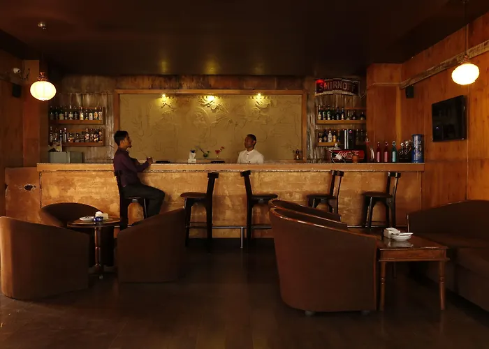 Club Denovo Hotel Butwāl
