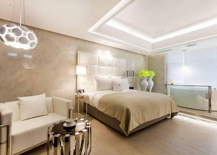 Six Star Motel-Taoyuan