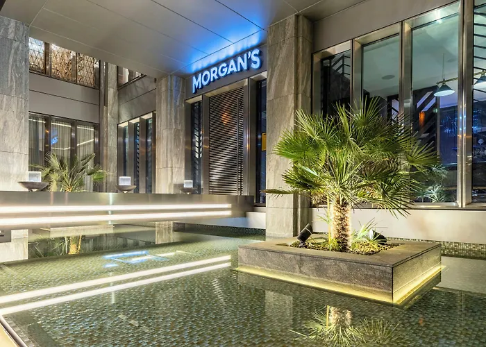 Al Bandar Rotana - Dubai Creek Hotel
