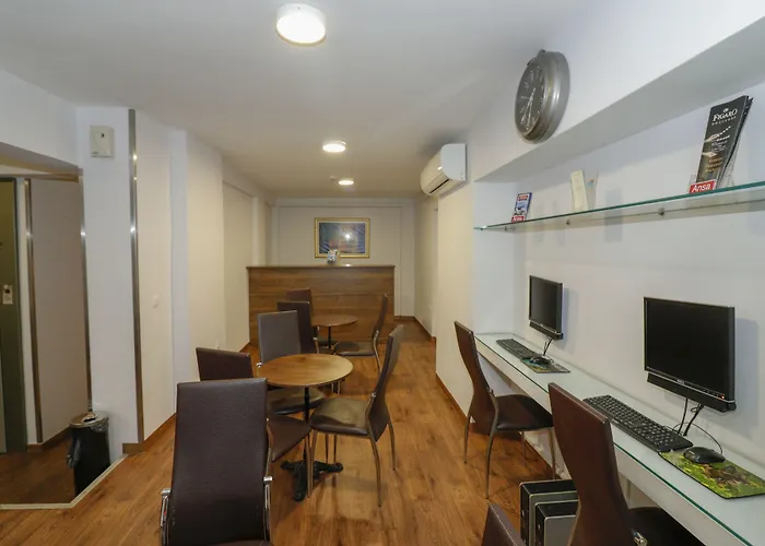 Mansion Hotel Athens