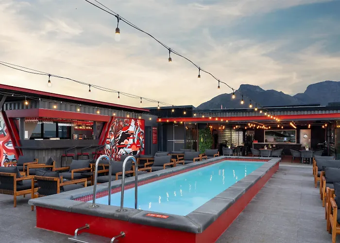 Radisson Red Hotel V&A Waterfront Кейптаун