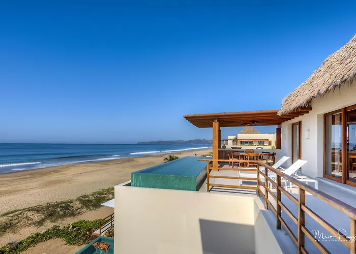 Marea Beachfront Villas Zihuatanejo