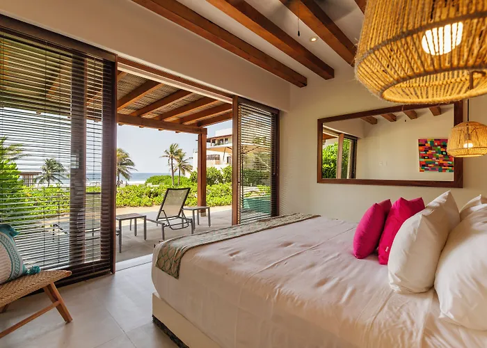 Marea Beachfront Villas Zihuatanejo
