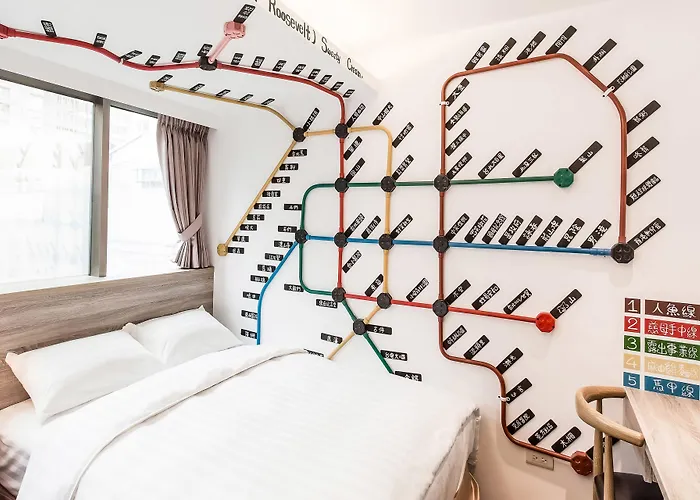 Rich & Free Hotel - Zhongshan Taipei