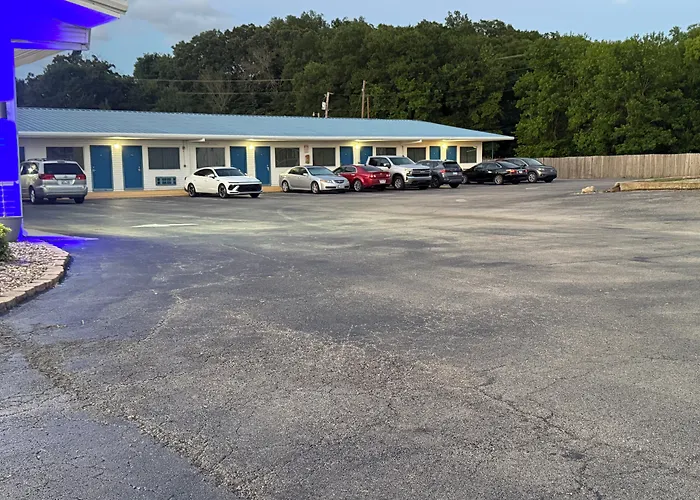Sallisaw Inn