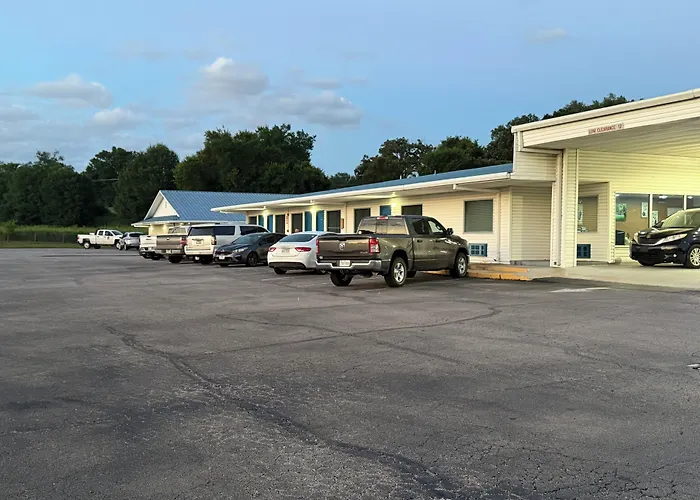 Sallisaw Inn
