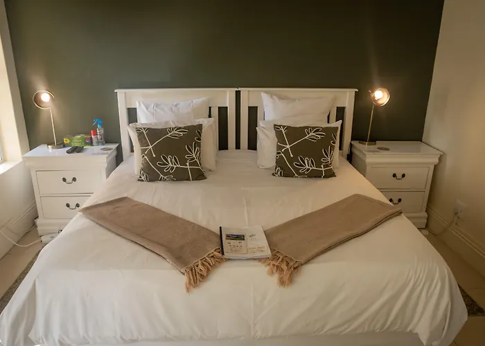 Rustic Manor Guest House Tokai