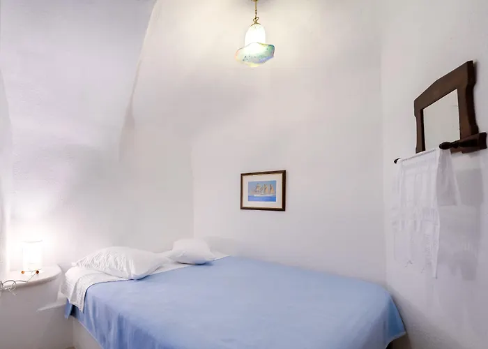 Chelidonia Traditional Villas Oia 