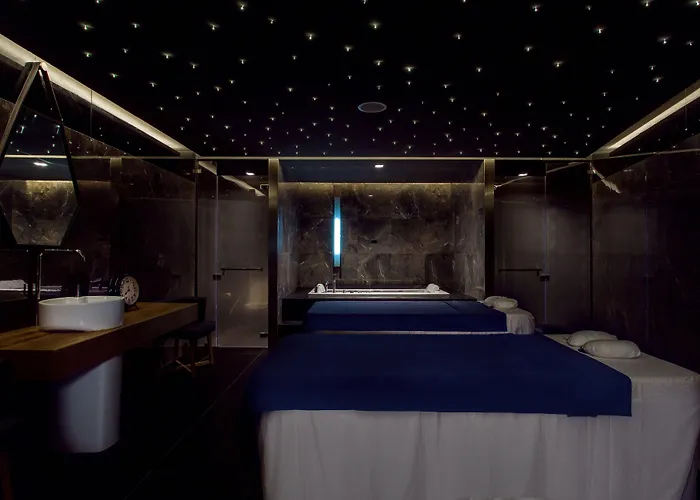 La Vela Khao Lak Hotel