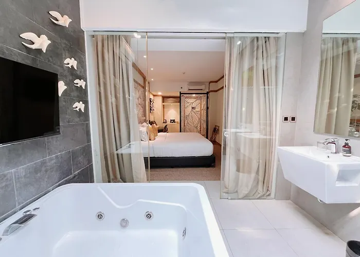 Verse Luxe Hotel Wahid Hasyim Jakarta