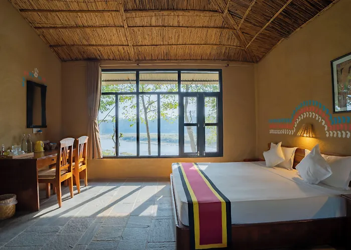 Jungle Villa Resort - Near Chitwan National Park