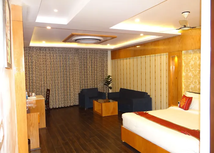 Hotel Tridev Varanasi