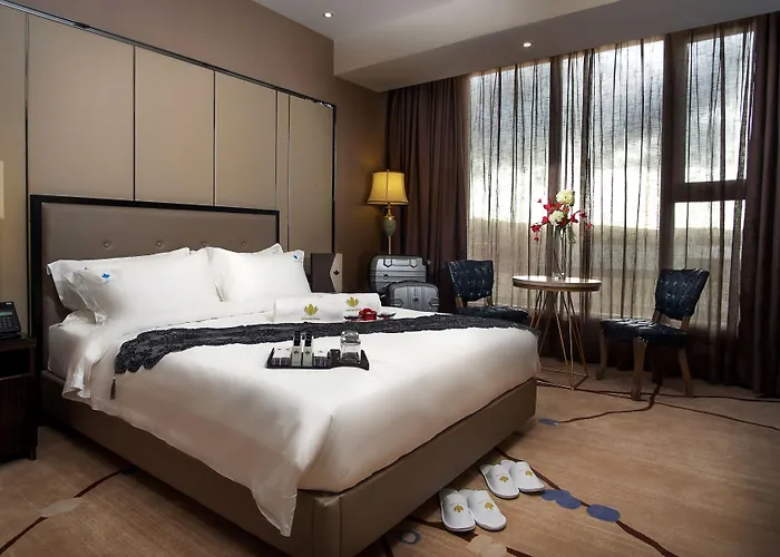 Lotus Blu Hotel Legazpi