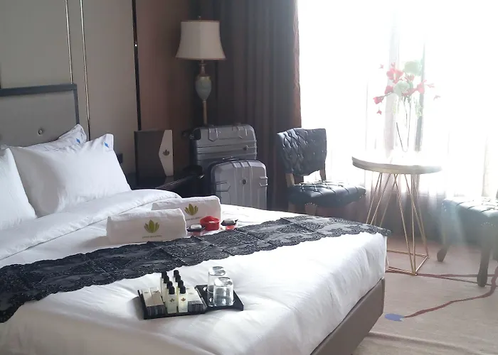 Lotus Blu Hotel Legazpi