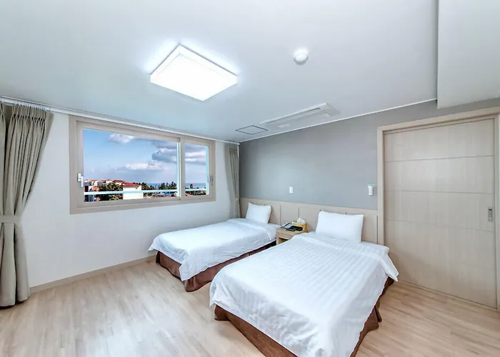 Jungmoon City Hotel & J-Hill Hotel Seogwipo