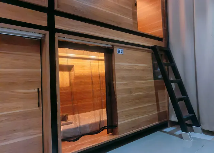 Pescadores Suites Moalboal
