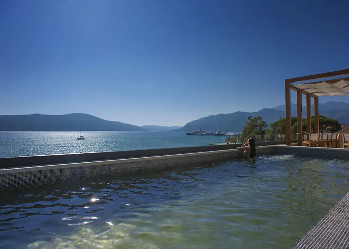 Boutique Hotel La Roche Tivat