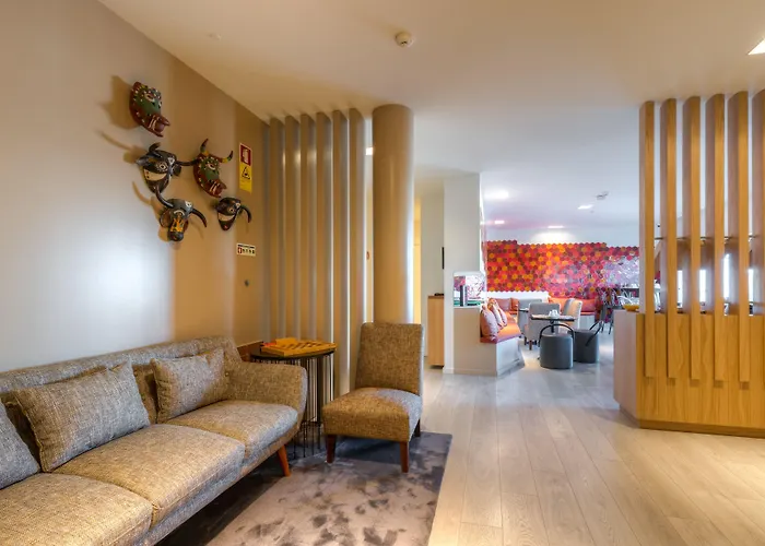 Hotel Spot Family Suites Porto