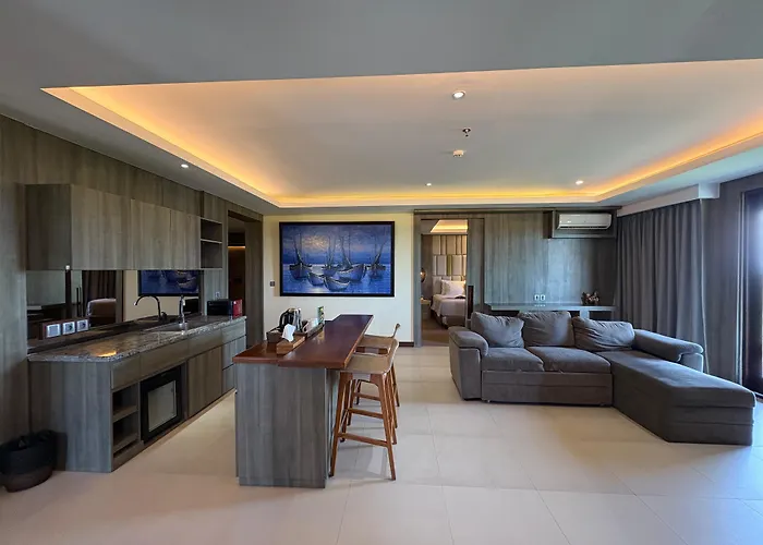 The Crystal Luxury Bay Resort Nusa Dua