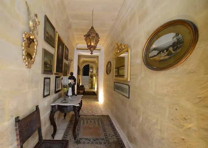 Paulos Valletta