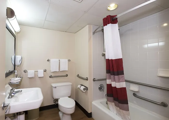 Red Roof Inn Cortland