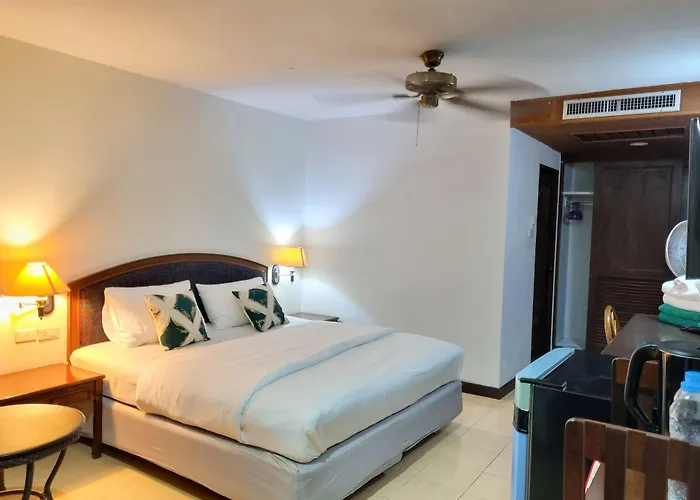 Inter House Hotel Kata Beach 