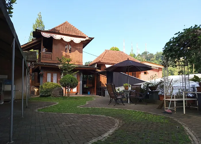 Bantal Guling Villa Lembang