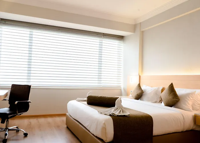 Gemini Continental, Hazratganj Hotel Lucknow