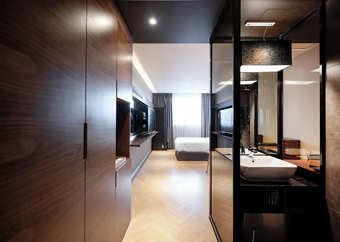 Golden Business Hotel Jinju