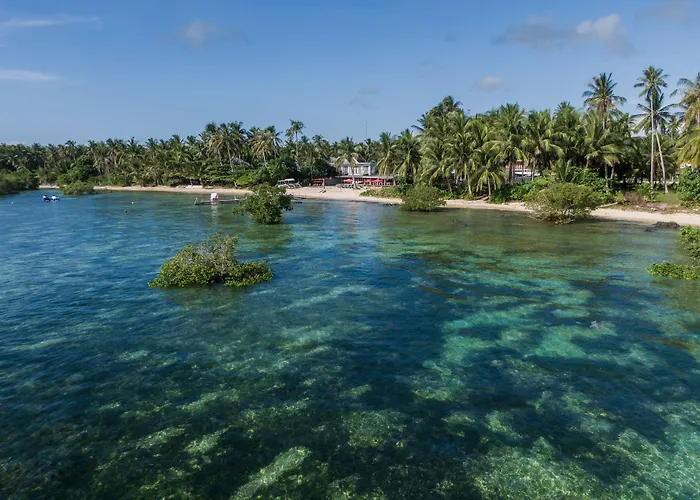 Reef Beach Resort General Luna 