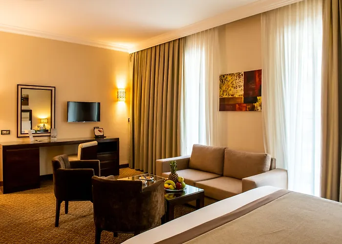 Lancaster Raouche Hotel Beirut