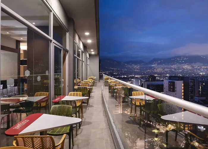 Hampton By Hilton Medellin Hotel
