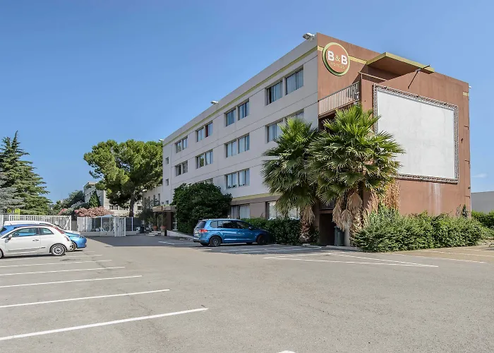 B&B Hotel Nimes Ville Active 3 Etoiles